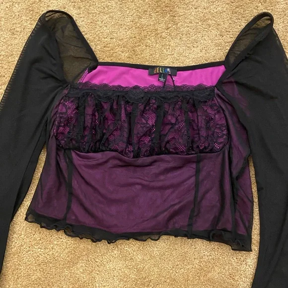 Cropped Mesh Top - Picture 2 of 7